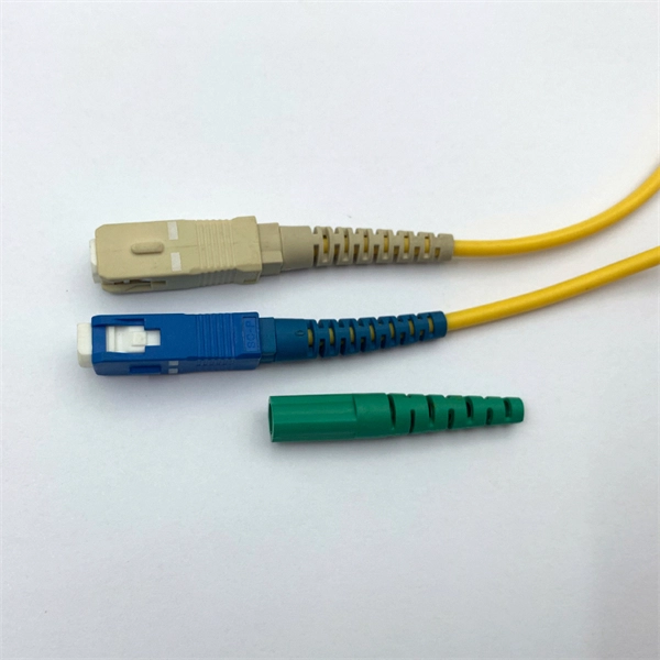 Requirements for splicing power fiber optic cable junction boxes
