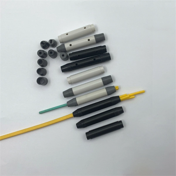 Common polarization-maintaining optical fibers